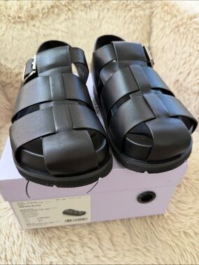 NIB Lonza Kallia Black leather sandal